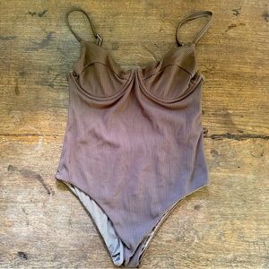 ACACIA Marlow full piece brown ribbed size large